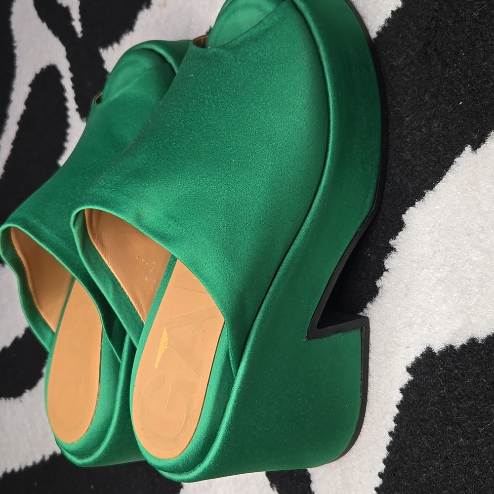 Ganni Green Mules & Clogs Vibrant Design - Picture 6 of 10